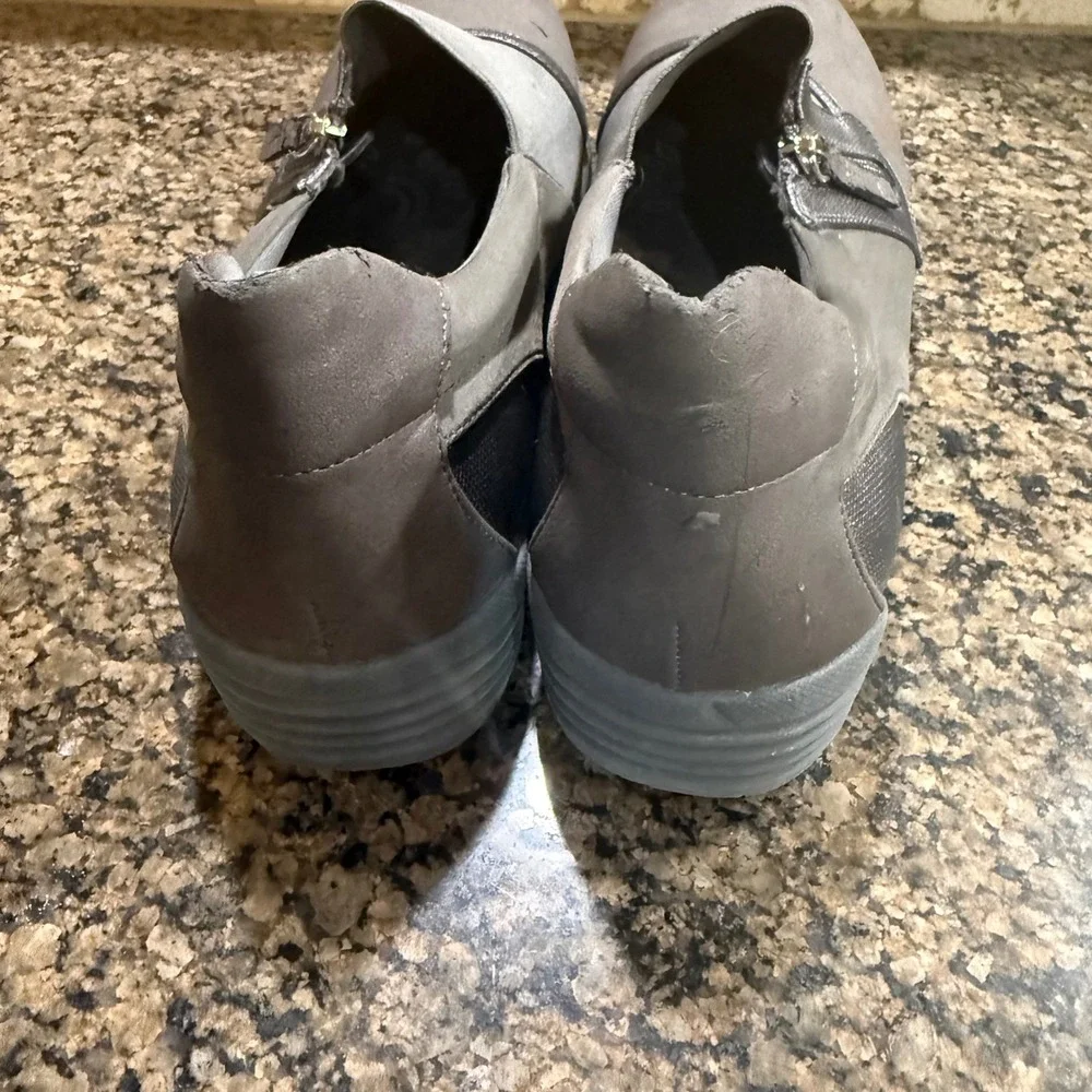 SoLite by Easy Street Womens Grey Slip On Comfort Loafers Shoes Size‎ 12M